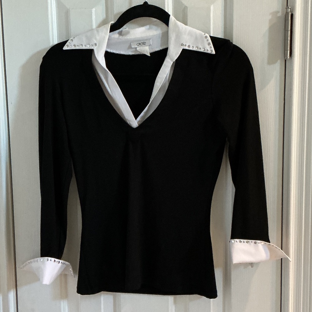 Cache Vintage Black Top w/ V-Neck, Collar & French Cuffs w/ Silver Studs